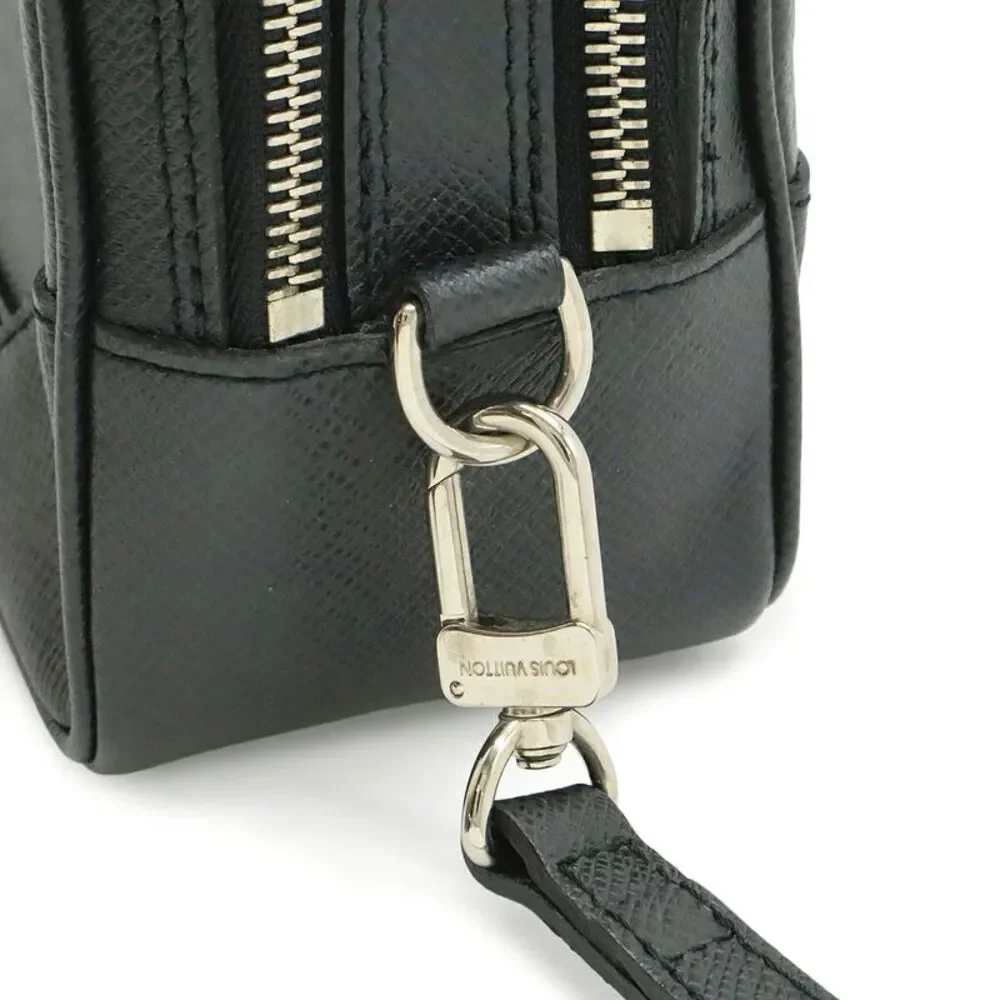 Louis Vuitton Taiga Pavel Clutch
